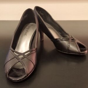 Women's Easy Street black open-toe high heel shoes size 7